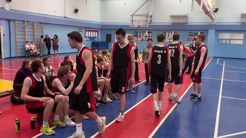 Баскетболисты лицея - победители полуфинала ШБЛ.